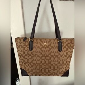 Coach EUC Brown Signature Tote Bag